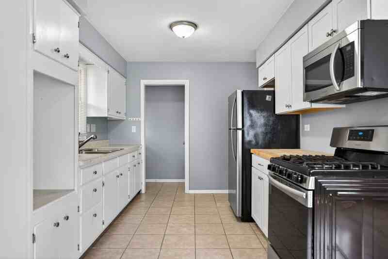5870 Garrett Ln - Photo 7 of 11