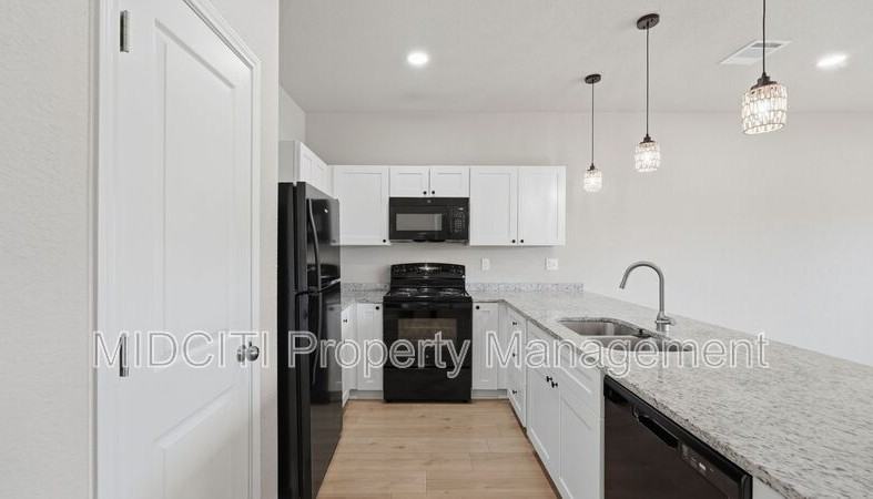 7210 John Palmer #101 - Photo 7 of 34