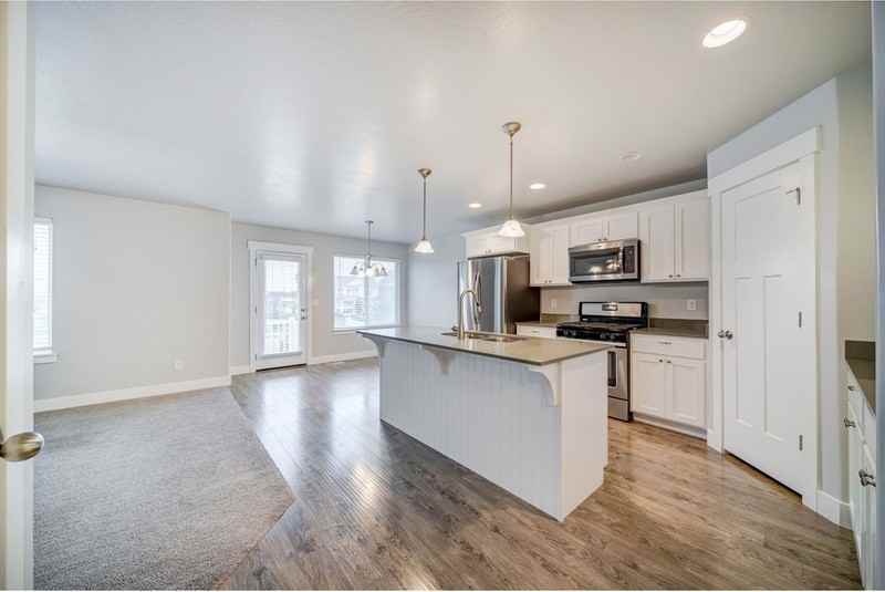 664 N Fall Creek Dr - Photo 5 of 21