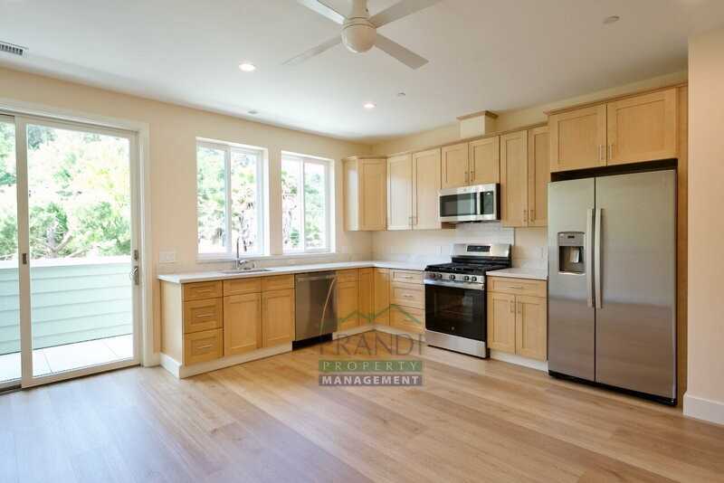 10 E Crescent Dr #A - Photo 4 of 17