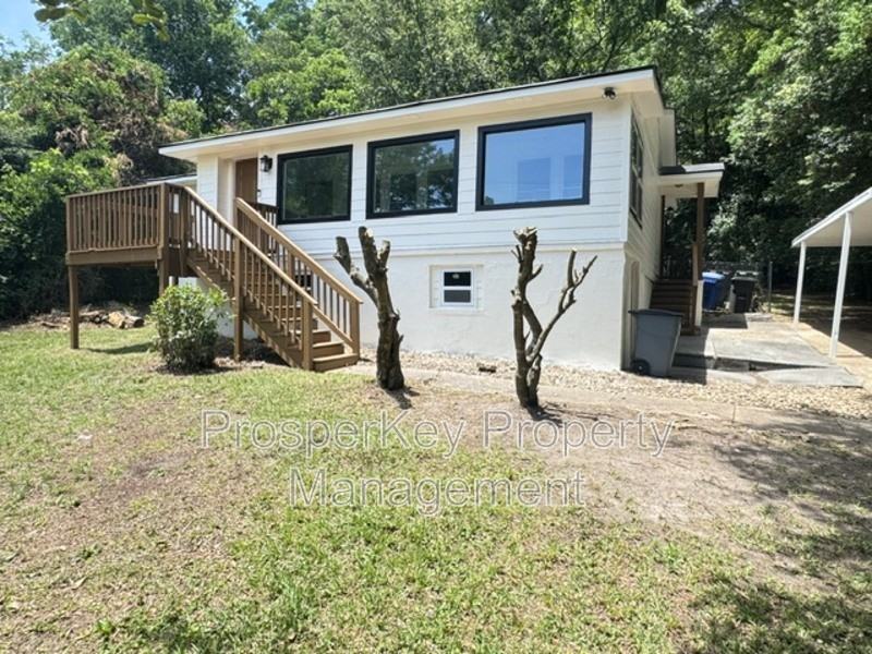 2353 Agnes Dr - Photo 3 of 14