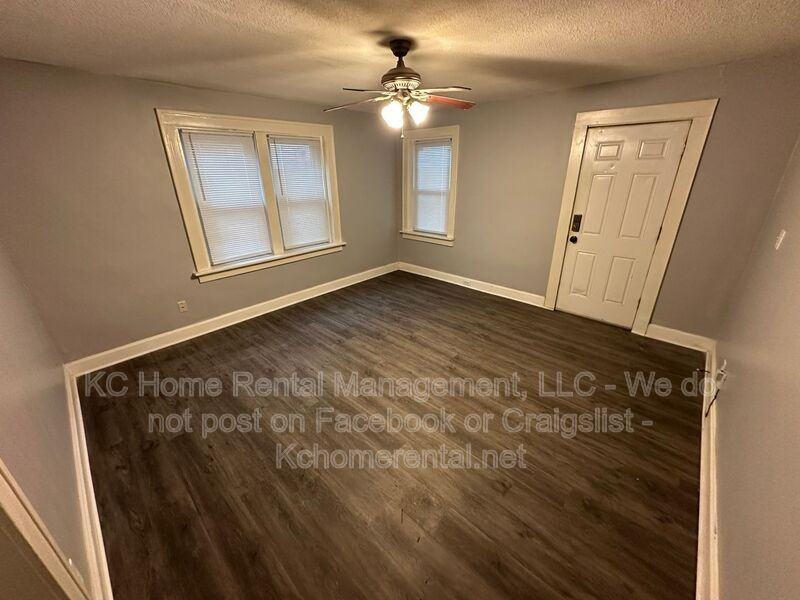 1112 W 41st Ter Apt 1e - Photo 7 of 19