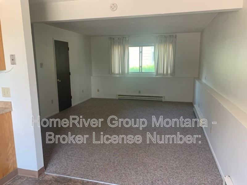 1818 Phillips St #4 - Photo 2 of 18