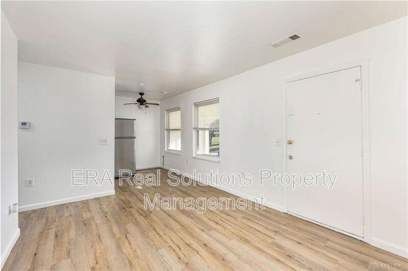 1241 Devon Ave #1243D - Photo 4 of 8