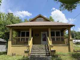 featured image of 1700 21st St