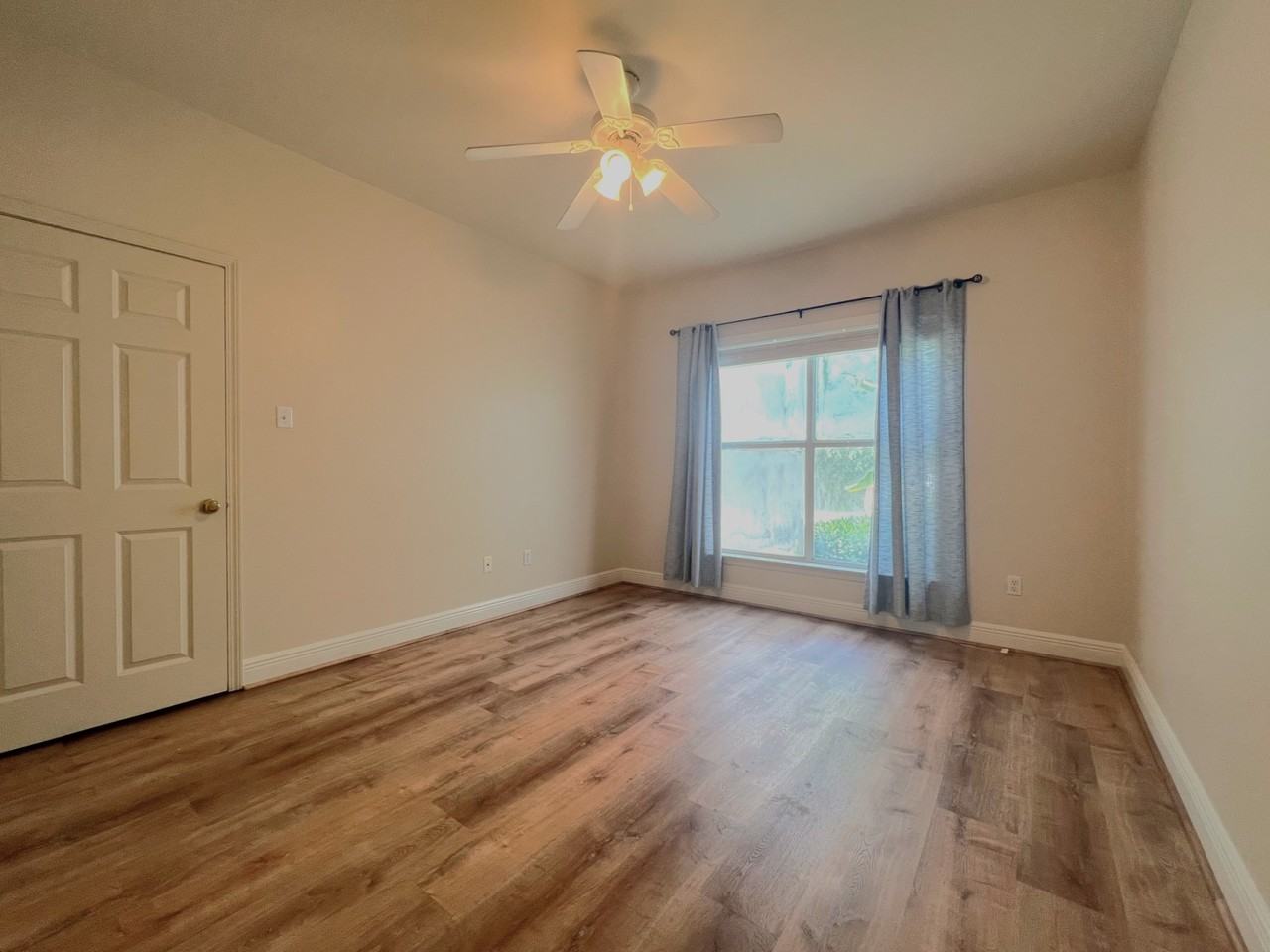 5163 Etta St #7A - Photo 6 of 9