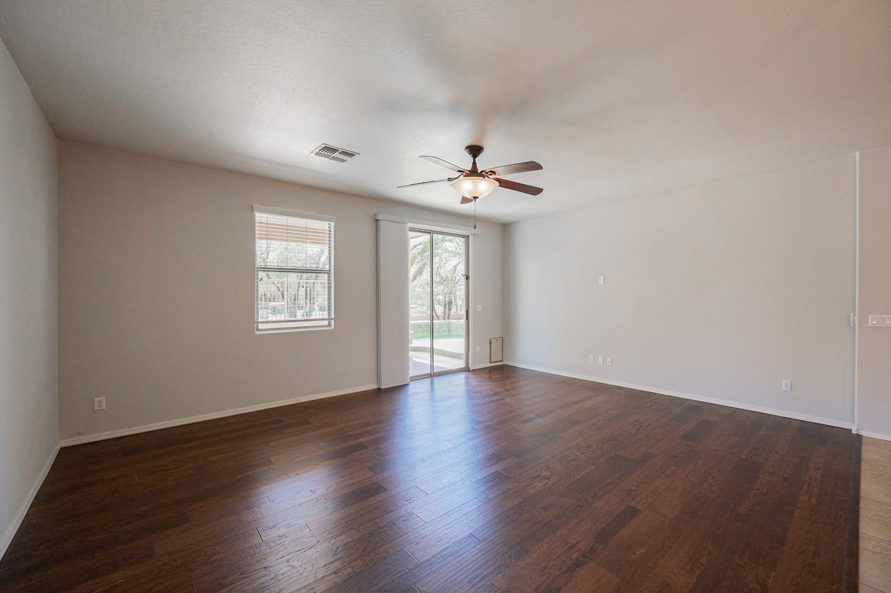 1861 E Patrick Ln - Photo 6 of 38
