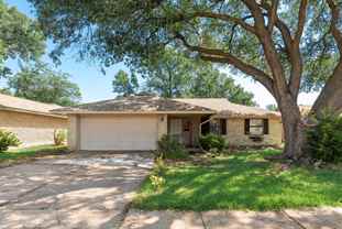 5010 Wildbriar Dr - Photo 1 of 1
