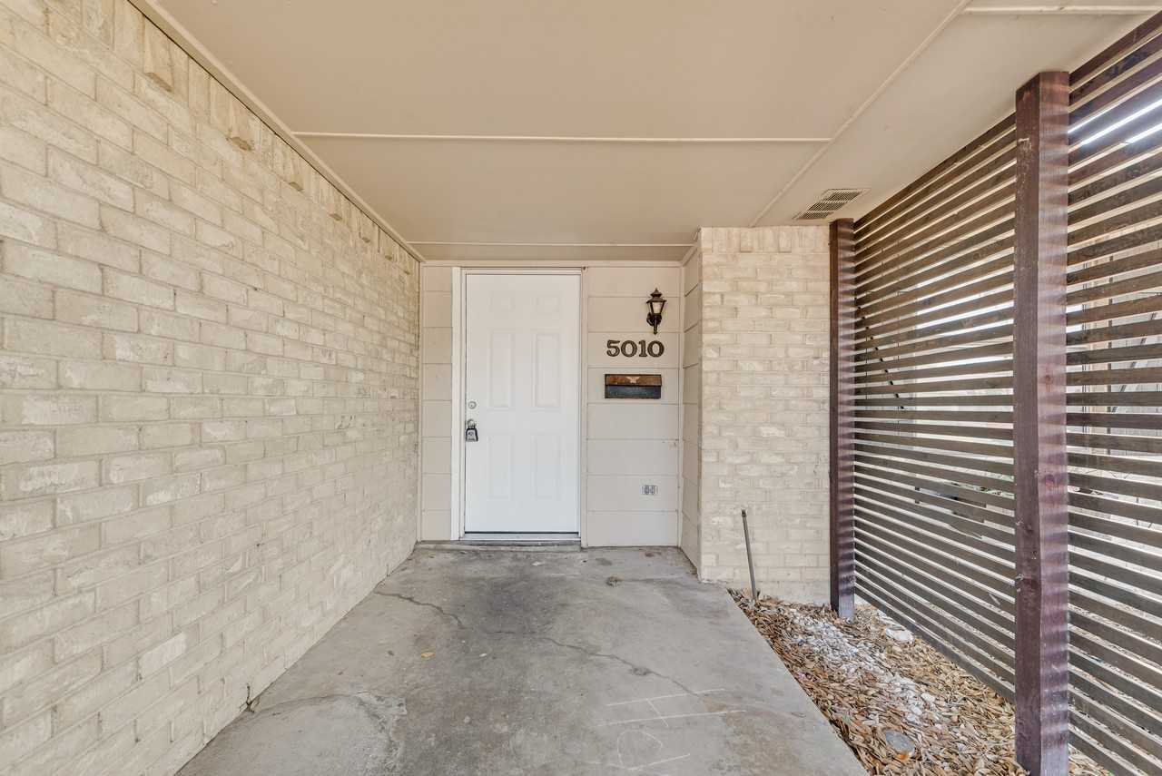 5010 Wildbriar Dr - Photo 3 of 21