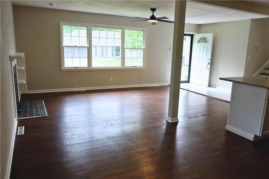 13521 Belmeade Ave - Photo 3 of 25