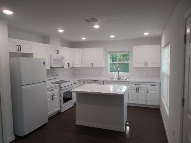 10313 Usher St - Photo 3 of 19