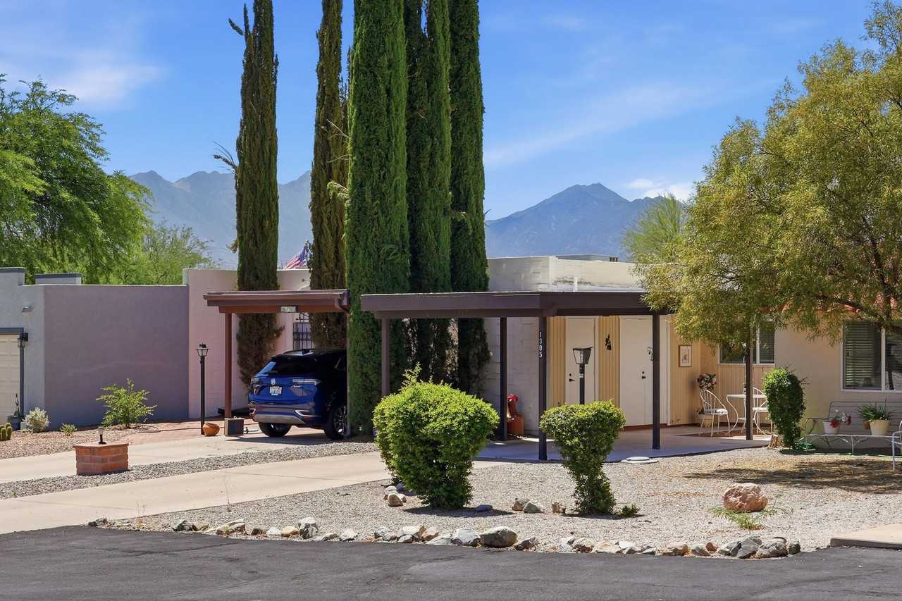 1310 S Desert Meadows Cir - Photo 2 of 29