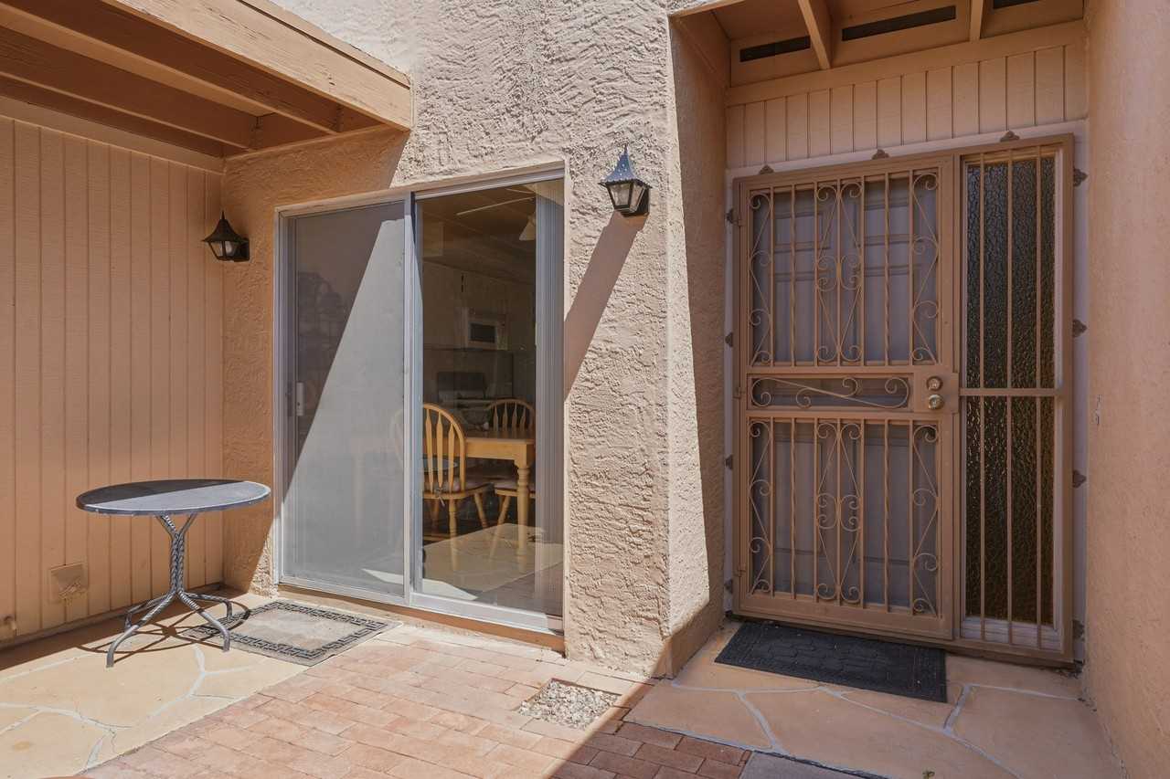 1310 S Desert Meadows Cir - Photo 5 of 29
