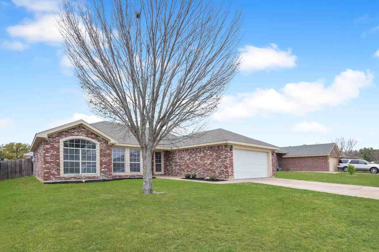 2403 Jake Dr - Photo 2 of 21
