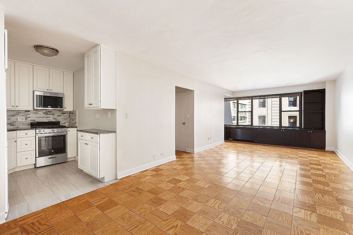 85 Livingston St #15L - Photo 7 of 8