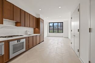180 Front St #7H - Photo 1 of 1