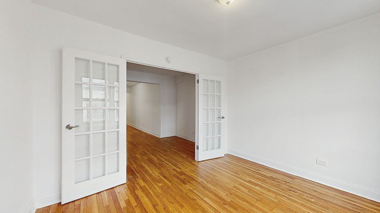 282 E 35th St #4W - Photo 6 of 11