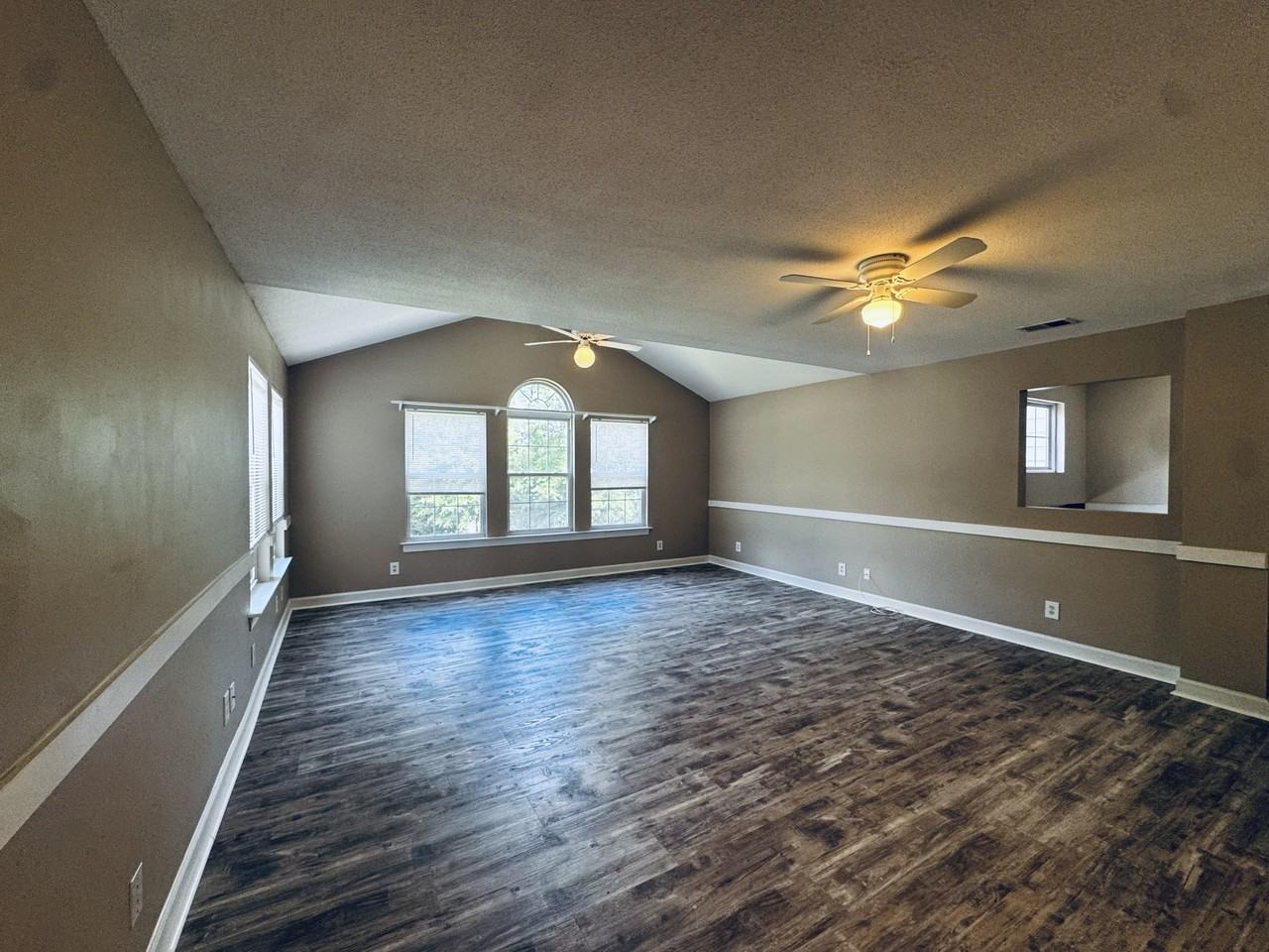 4376 Crepe Myrtle Ct ##G - Photo 3 of 29