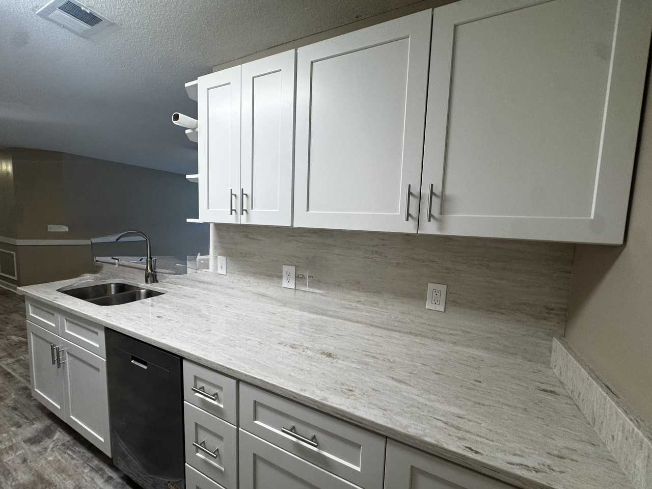 4376 Crepe Myrtle Ct ##G - Photo 6 of 29