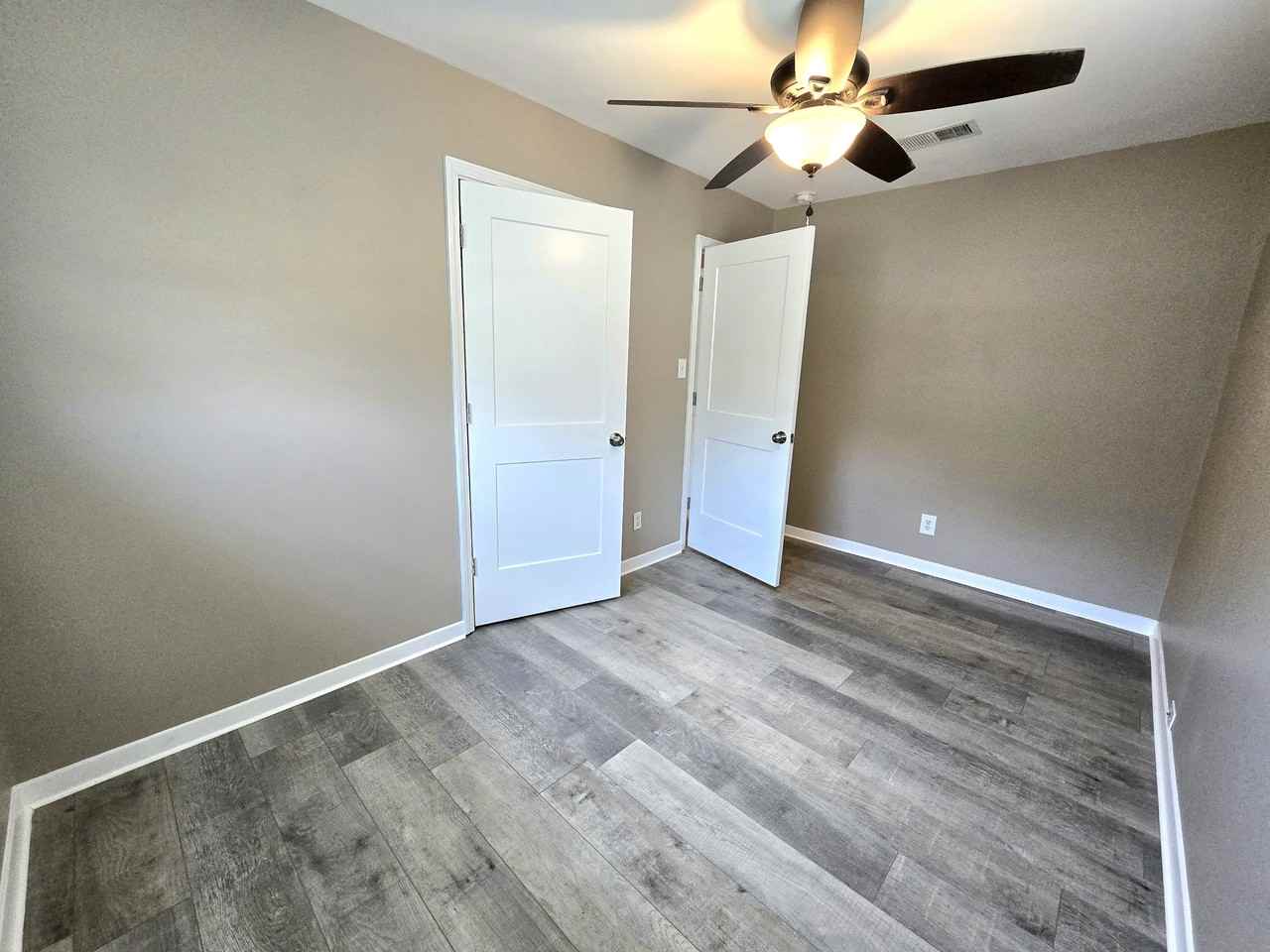 807 Blue Springs Dr - Photo 6 of 10