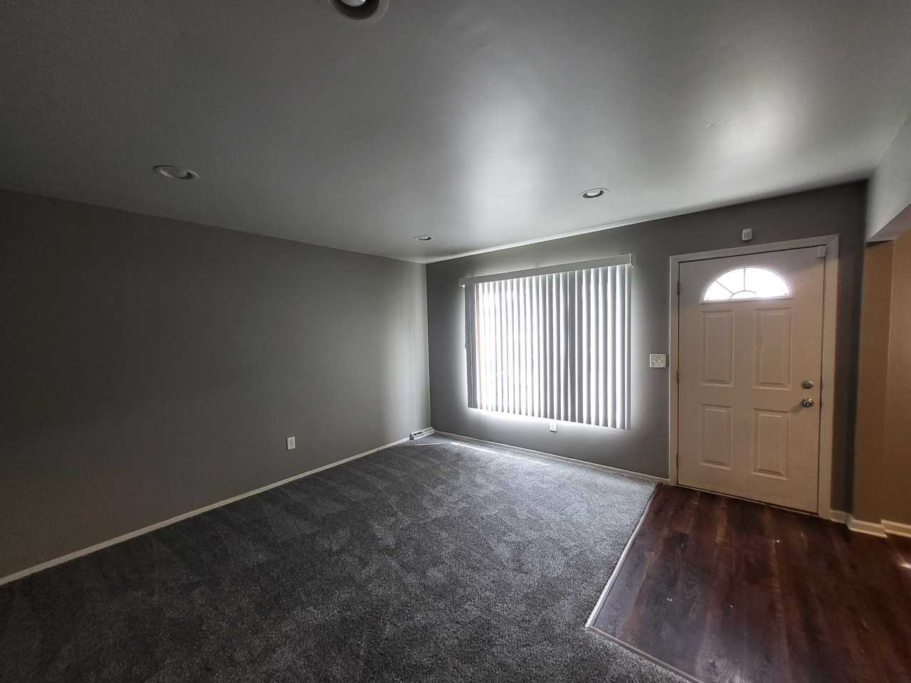 8509 Paige Ave - Photo 5 of 13