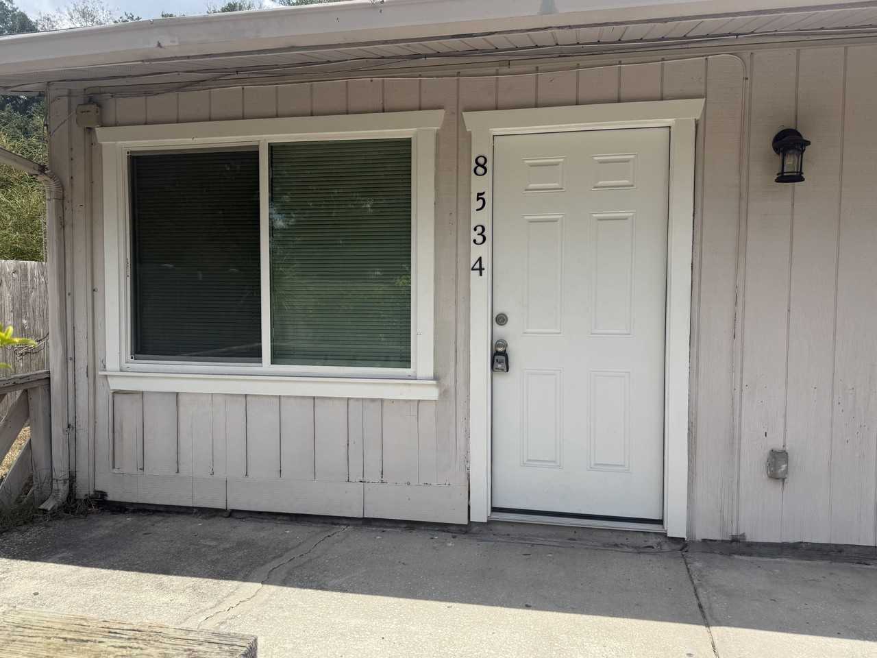 8534 Channelview Cir