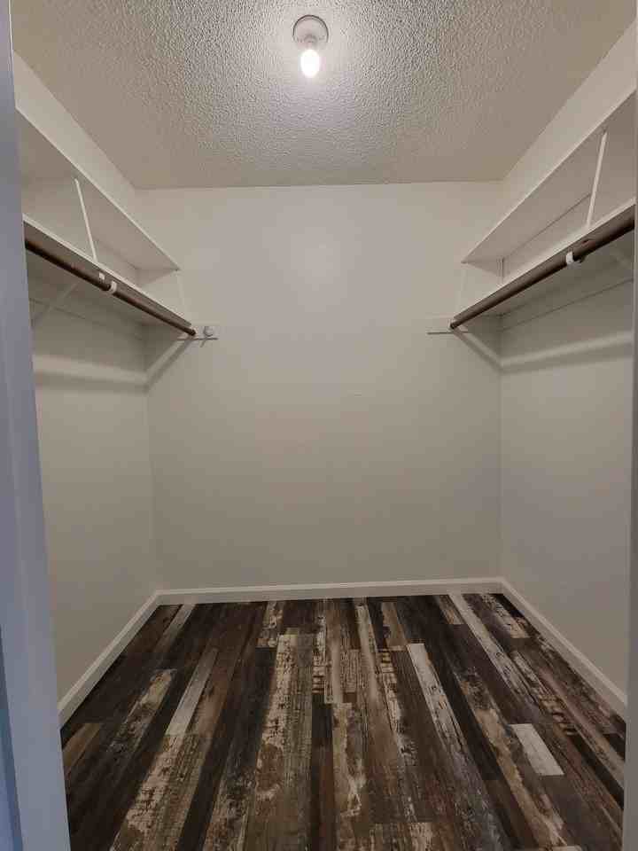 9135 Nasreen Dr - Photo 6 of 32