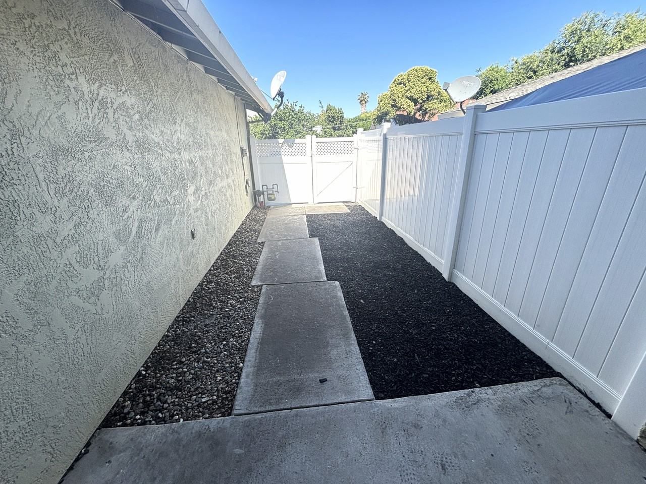 80 Portola Way #102 - Photo 4 of 22