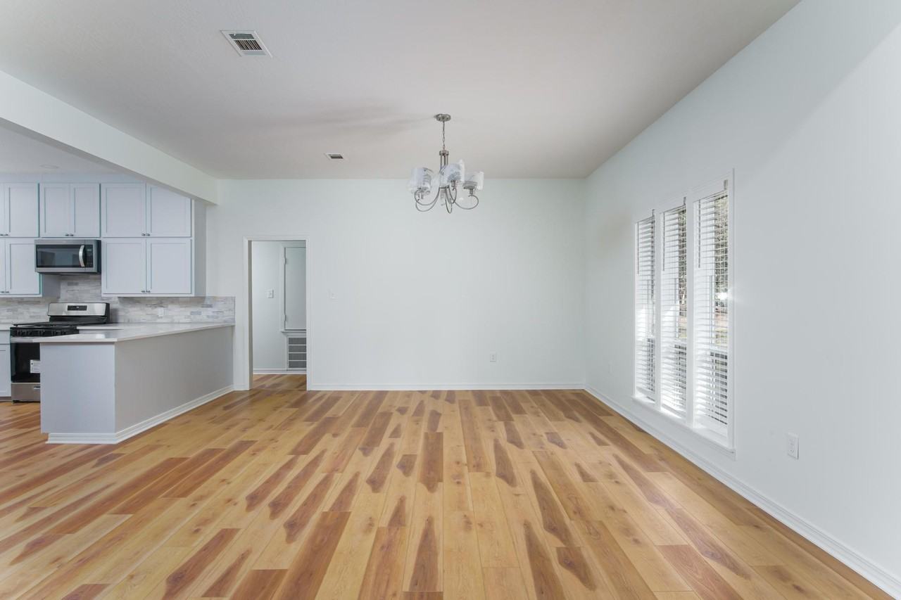 313 S 22nd Ave - Photo 7 of 28