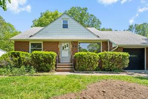 featured image of 1807 Skyline Dr