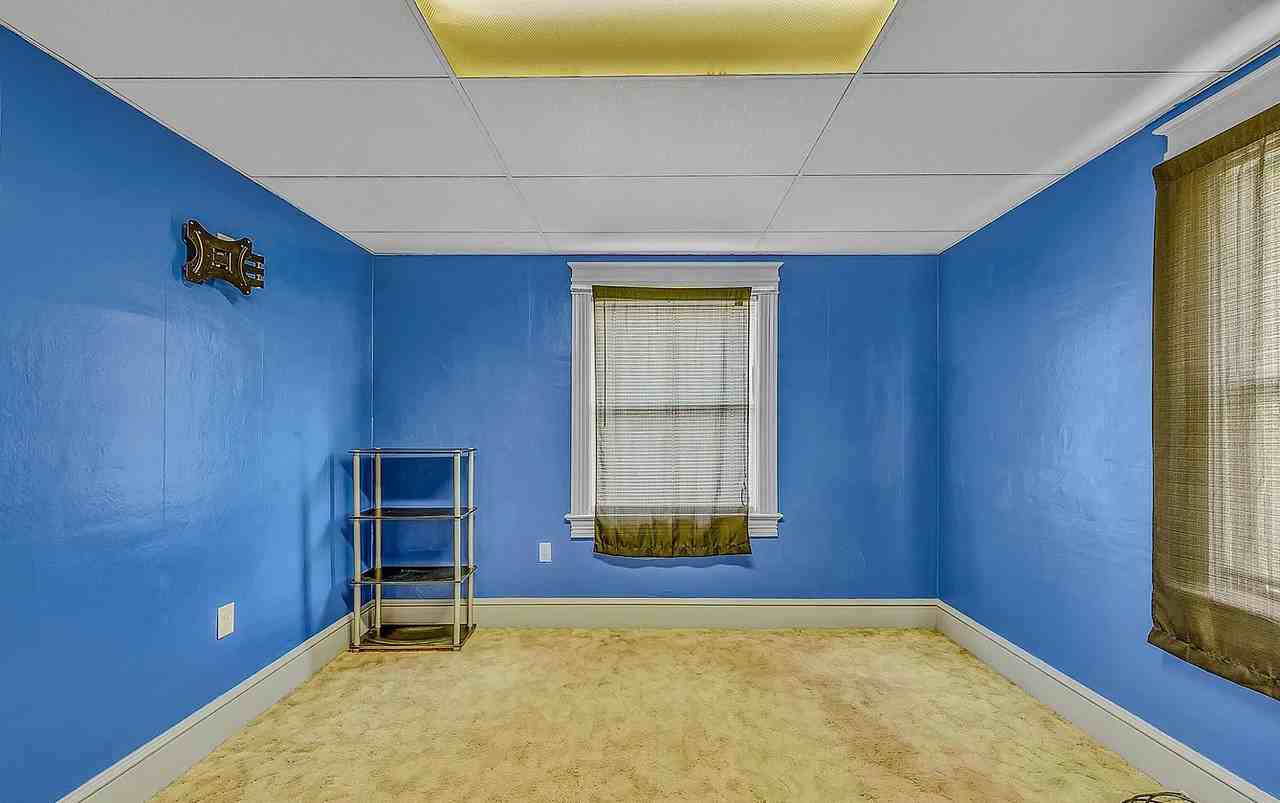 753 Dunmore St - Photo 7 of 13