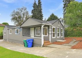 featured image of 5221 S Farrar St