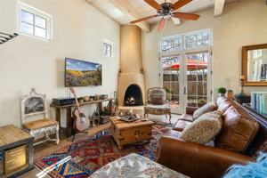 featured image of 5 Cerro Gordo Rd #1A
