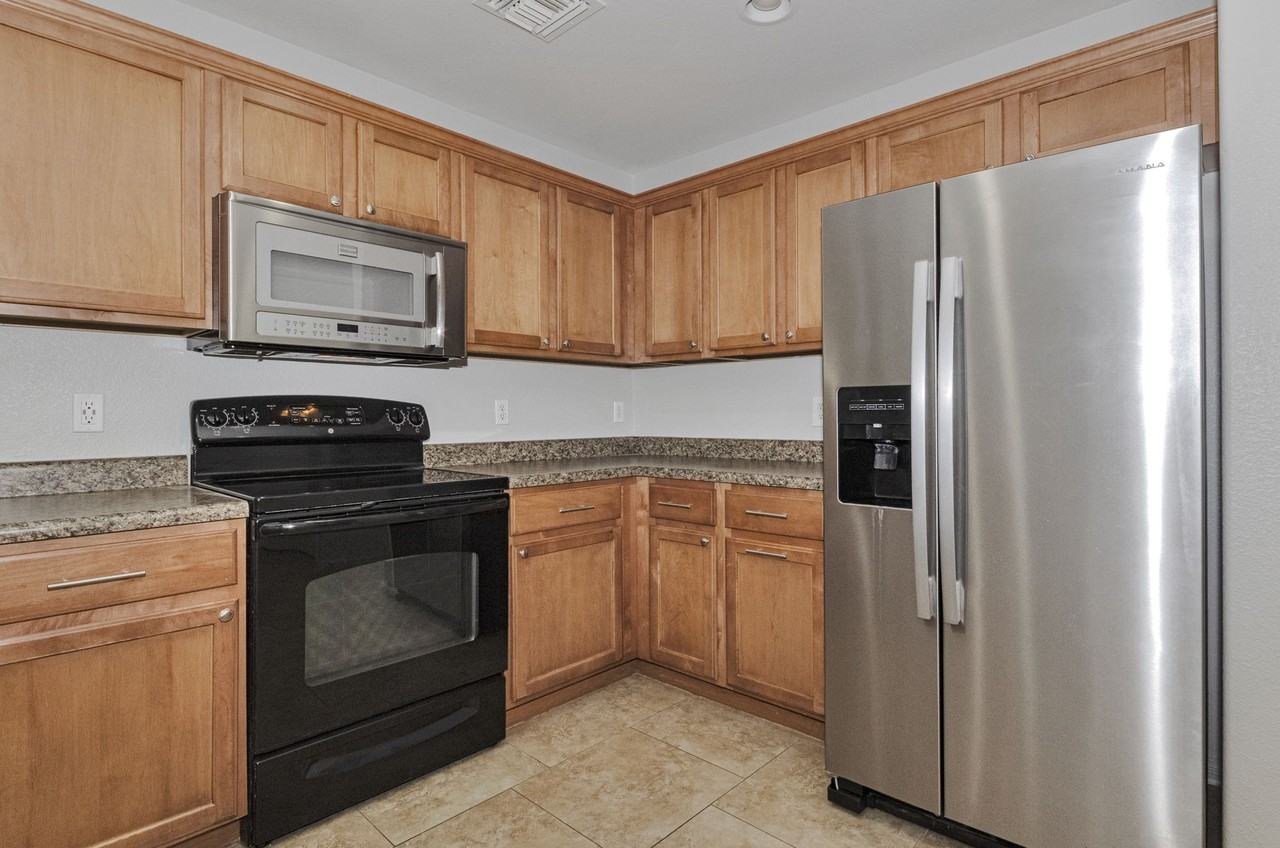 10552 E Pleasant Pasture Dr - Photo 2 of 25