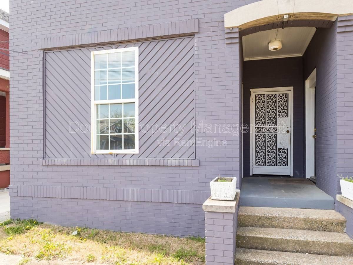 1202 Duncan Ave #1 - Photo 2 of 6