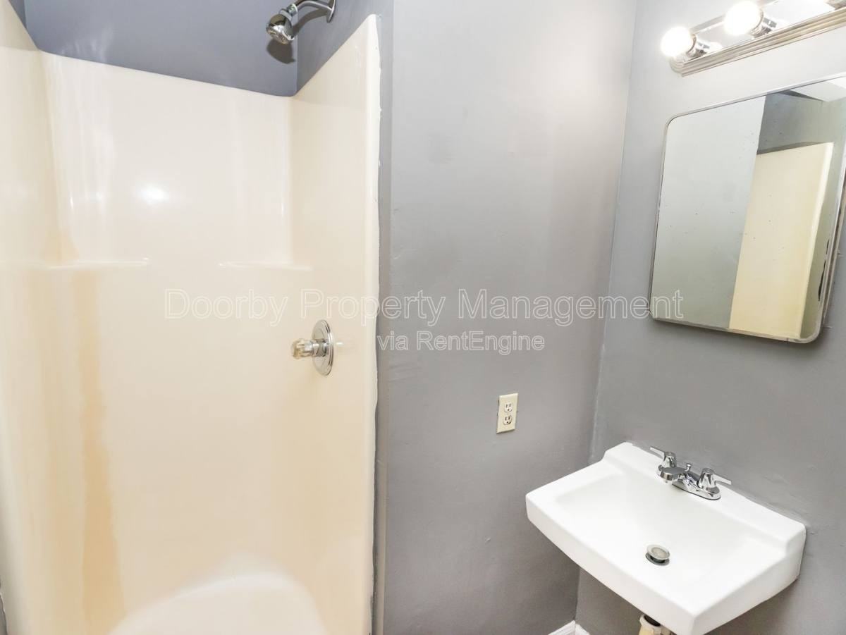 1202 Duncan Ave #1 - Photo 6 of 6