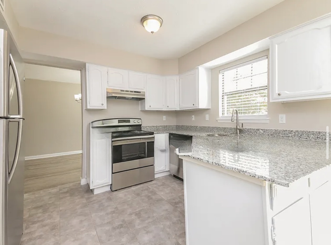 2025 Bridger Dr - Photo 3 of 8