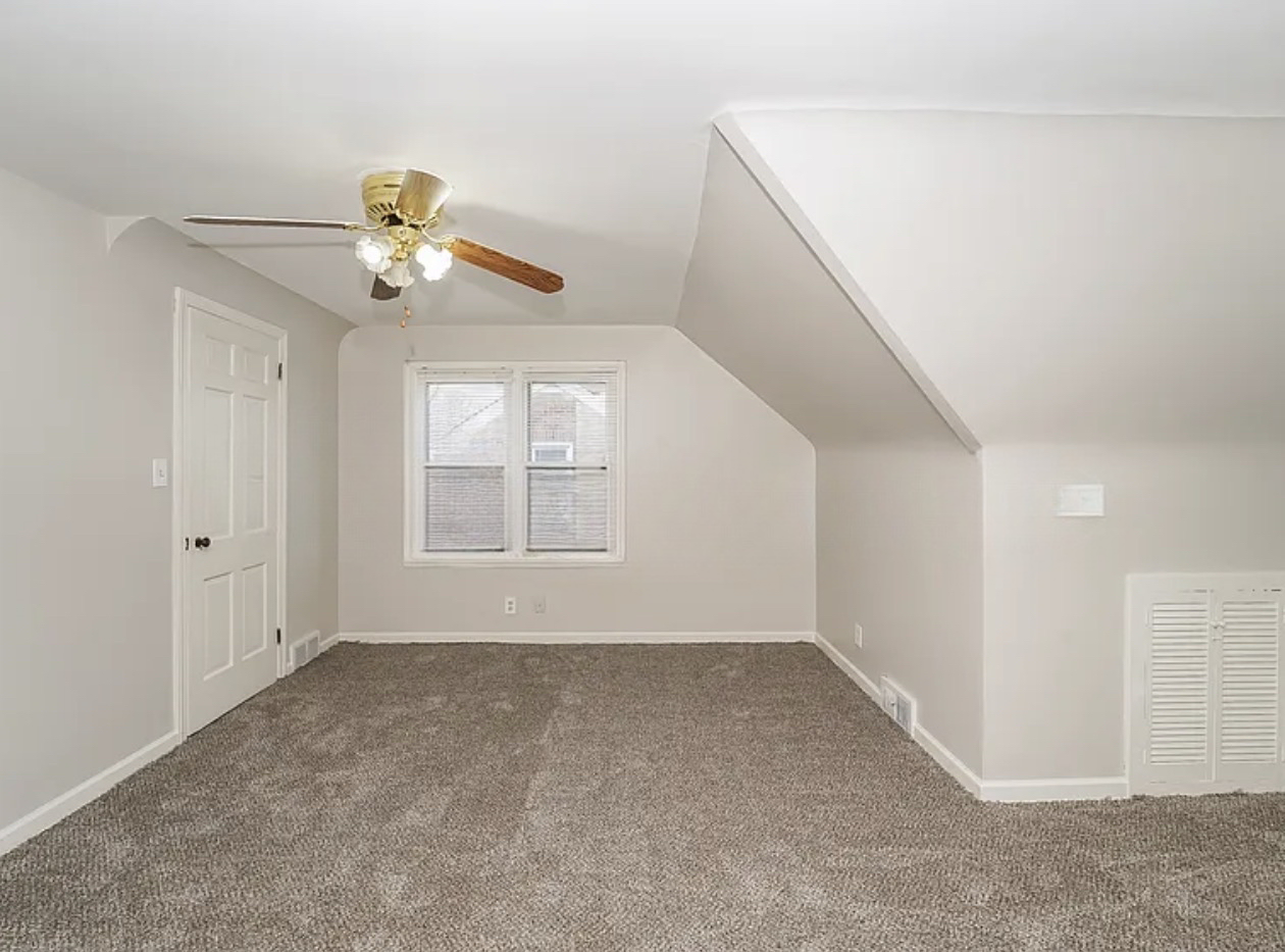 6903 Glenwood Ave - Photo 6 of 7