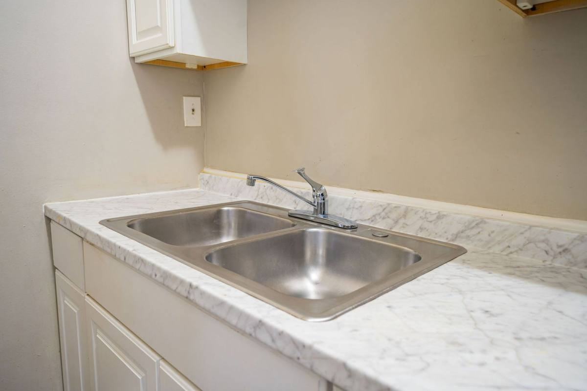 571 E Rich St #9 - Photo 5 of 10