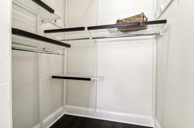 1235 Oak St #3 - Photo 3 of 9