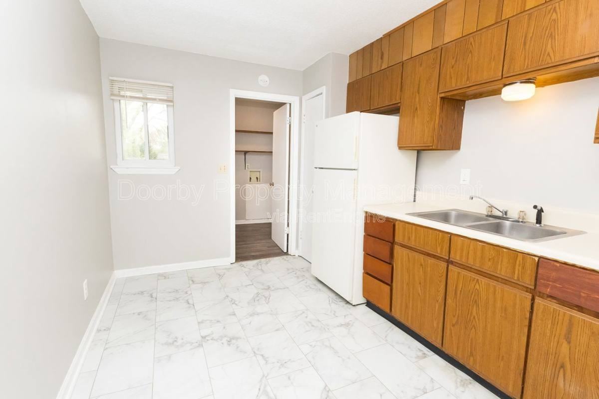 124 Fawn Dr - Photo 2 of 10