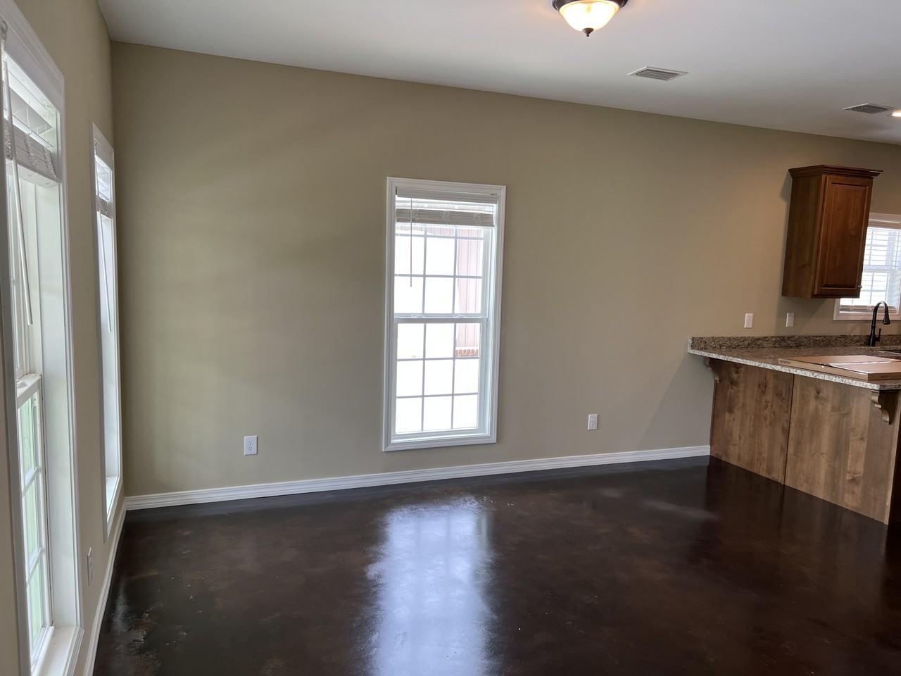 33228B Stables Dr - Photo 2 of 14