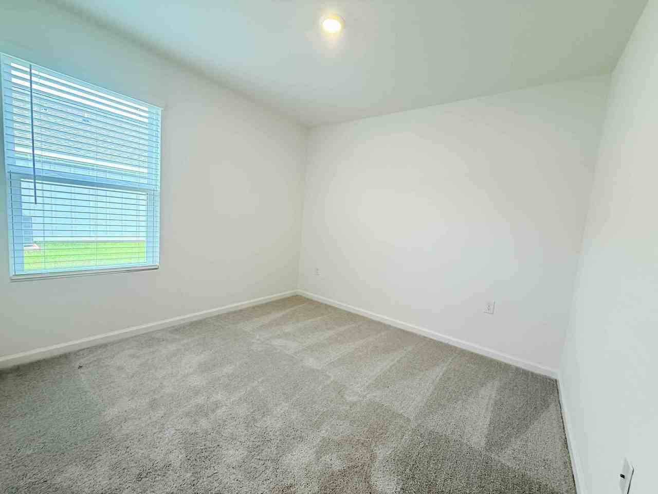 19382 Ghost Horse Dr - Photo 3 of 18