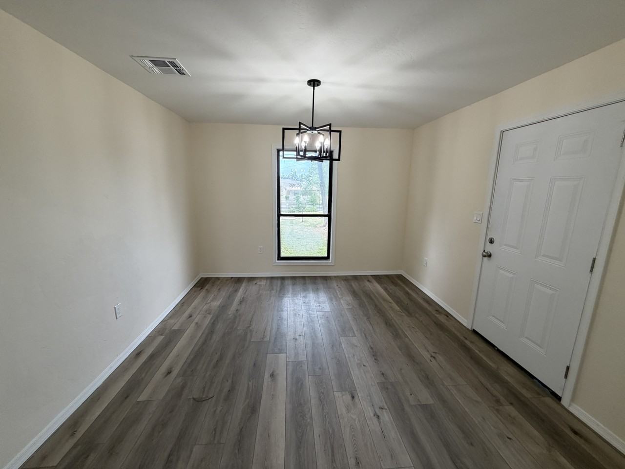 640 Sw 47th St #640 - Photo 4 of 14