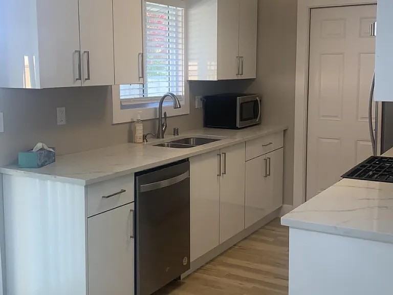 3128 Greenwood Ave #NA - Photo 4 of 14