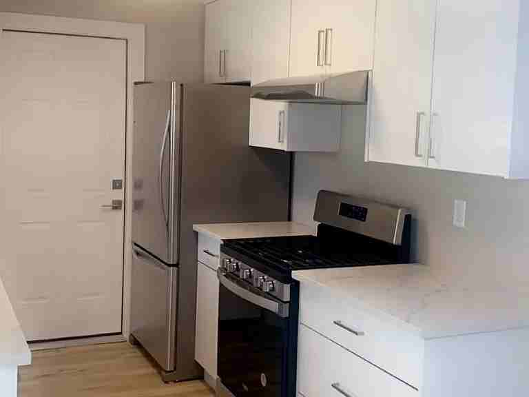 3128 Greenwood Ave #NA - Photo 5 of 14