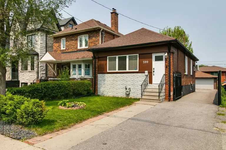 599 Royal York Rd - Photo 2 of 24