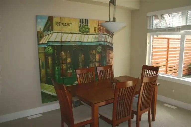 212 Brookes St #212 - Photo 4 of 7