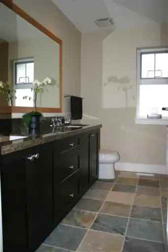 212 Brookes St #212 - Photo 5 of 7
