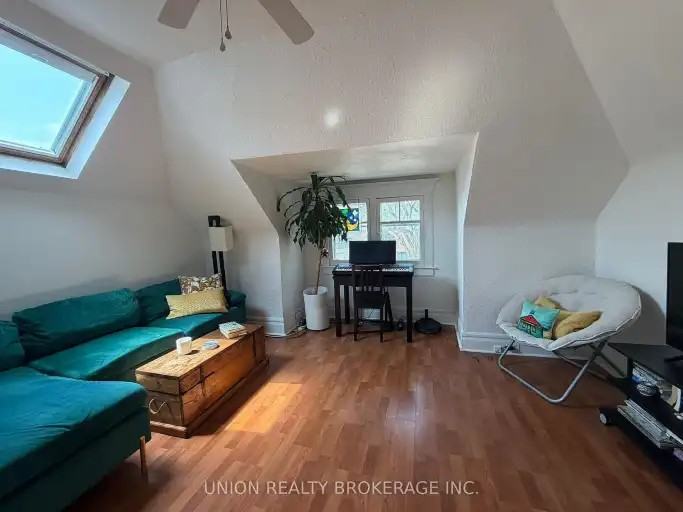 33 Balsam Ave #2 - Photo 6 of 7